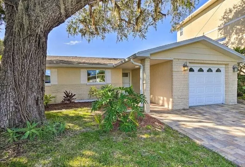 Riverfront Home W/ Putting Green & Boat Dock!