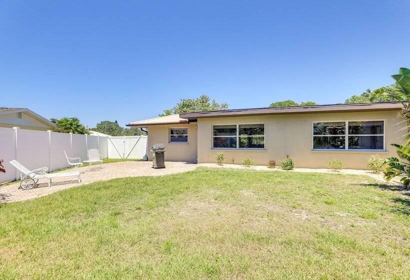 Sarasota House W/ Private Pool   4 Mi To Beach!
