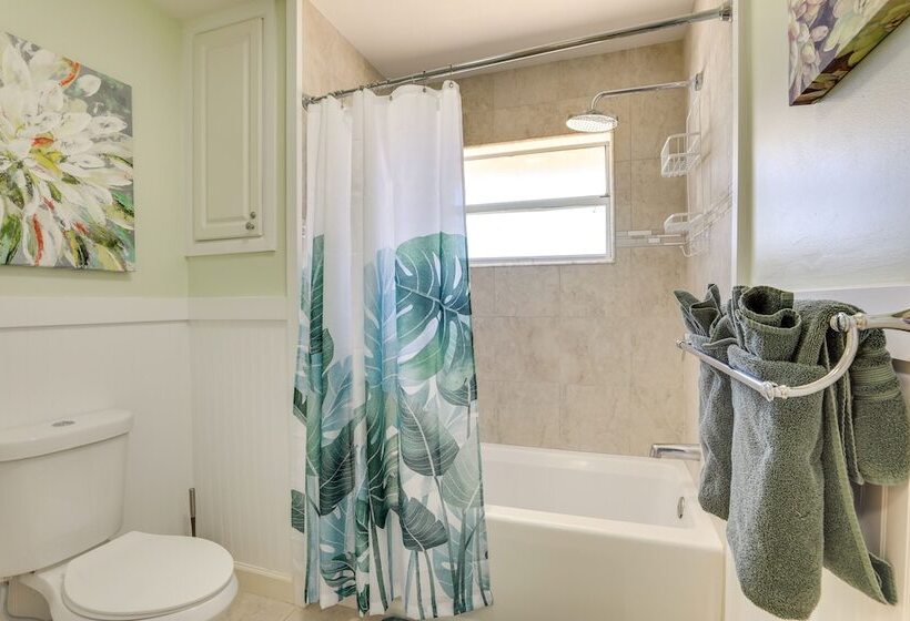 Sarasota House W/ Private Pool   4 Mi To Beach!