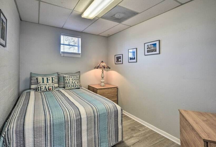 Serene Daytona Beach House W/ Private Yard!