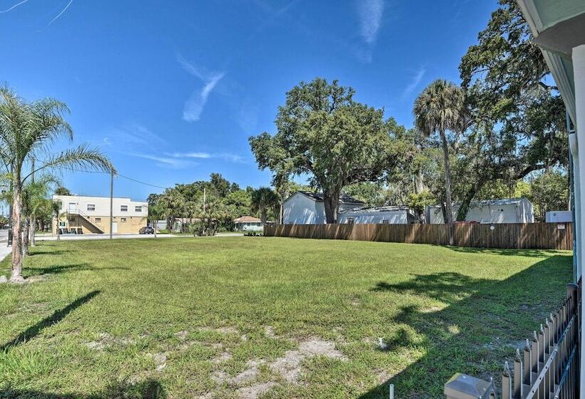 Serene Daytona Beach House W/ Private Yard!