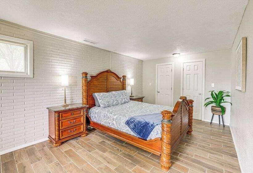 Shell Knob Home W/deck & Table Rock Lake View