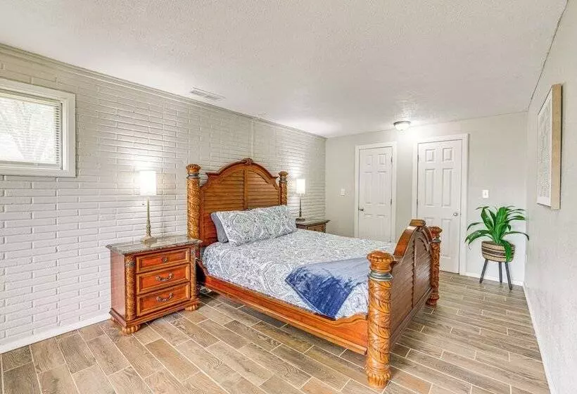 Shell Knob Home W/deck & Table Rock Lake View