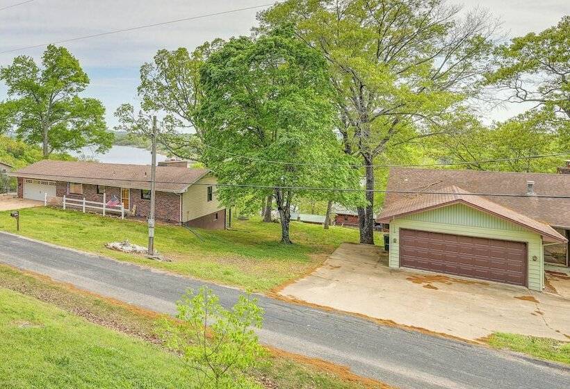 Shell Knob Home W/deck & Table Rock Lake View