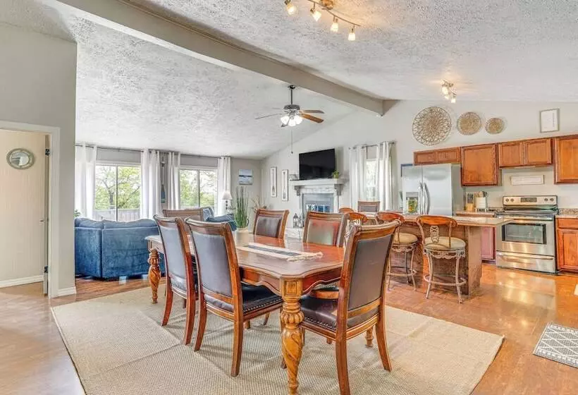 Shell Knob Home W/deck & Table Rock Lake View