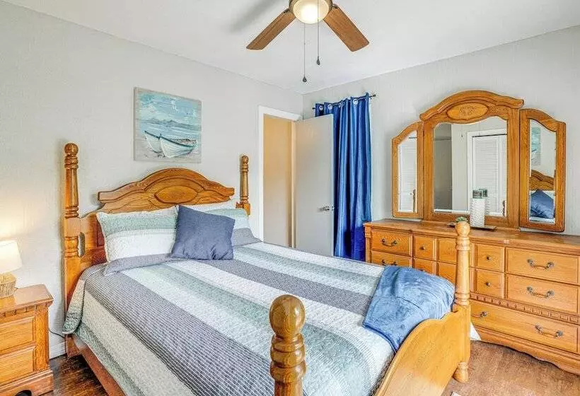 Shell Knob Home W/deck & Table Rock Lake View