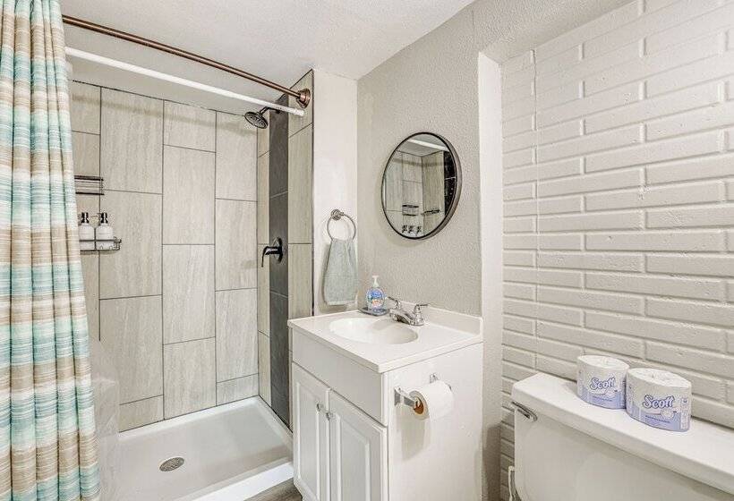 Shell Knob Home W/deck & Table Rock Lake View