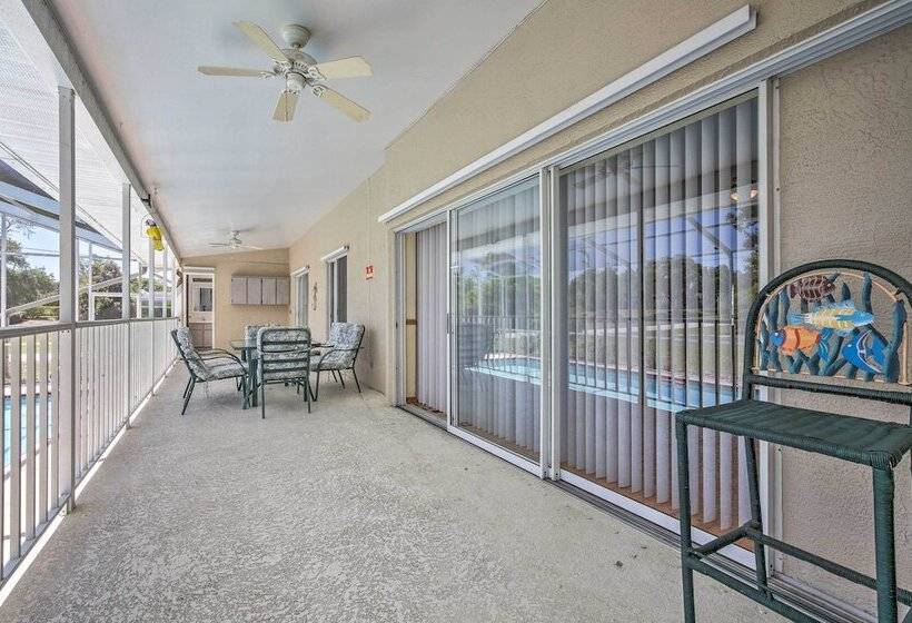 Spring Hill Home W/ Pool ~ 1 Mi To Weeki Wachee