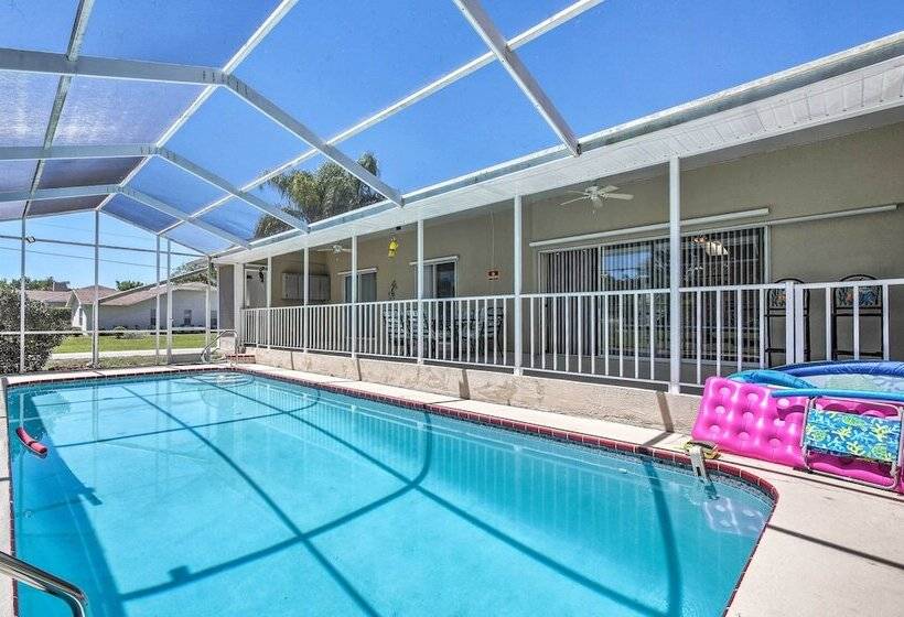 Spring Hill Home W/ Pool ~ 1 Mi To Weeki Wachee