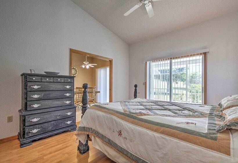 Spring Hill Home W/ Pool ~ 1 Mi To Weeki Wachee