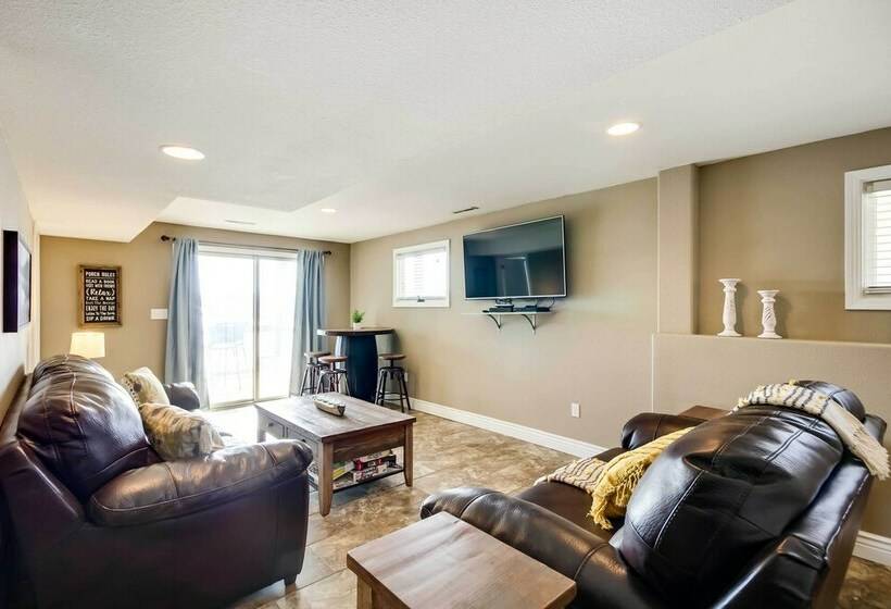 Stunning Lake Ozark Retreat W/ Dock & Boat Slip!