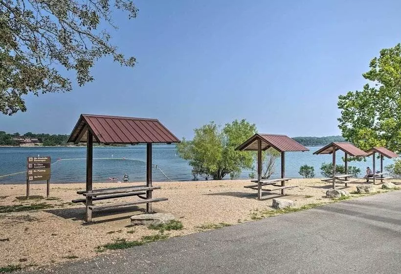 Updated Cabin W/ Direct Lake Access & Pool!