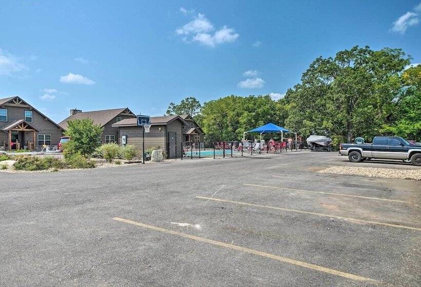 Updated Cabin W/ Direct Lake Access & Pool!