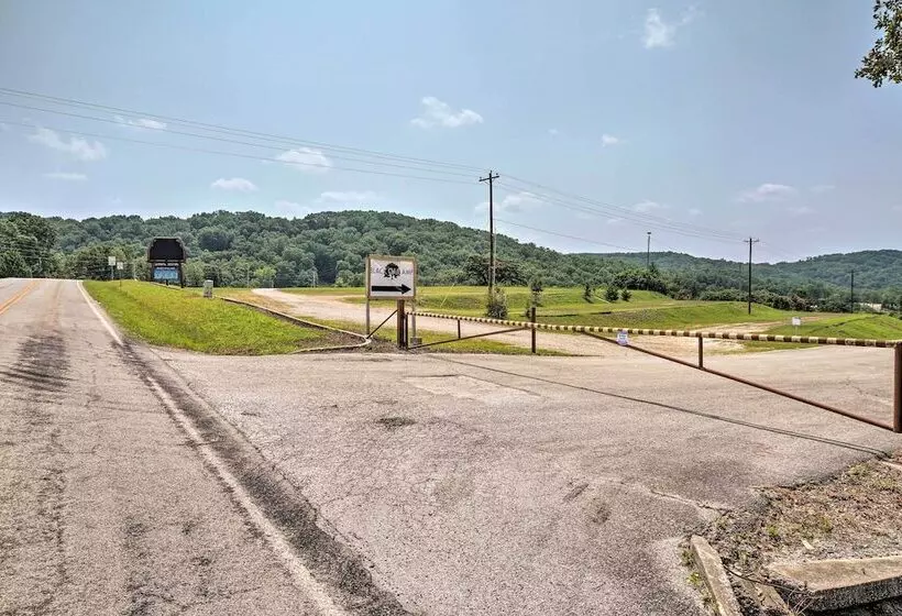 Updated Cabin W/ Direct Lake Access & Pool!