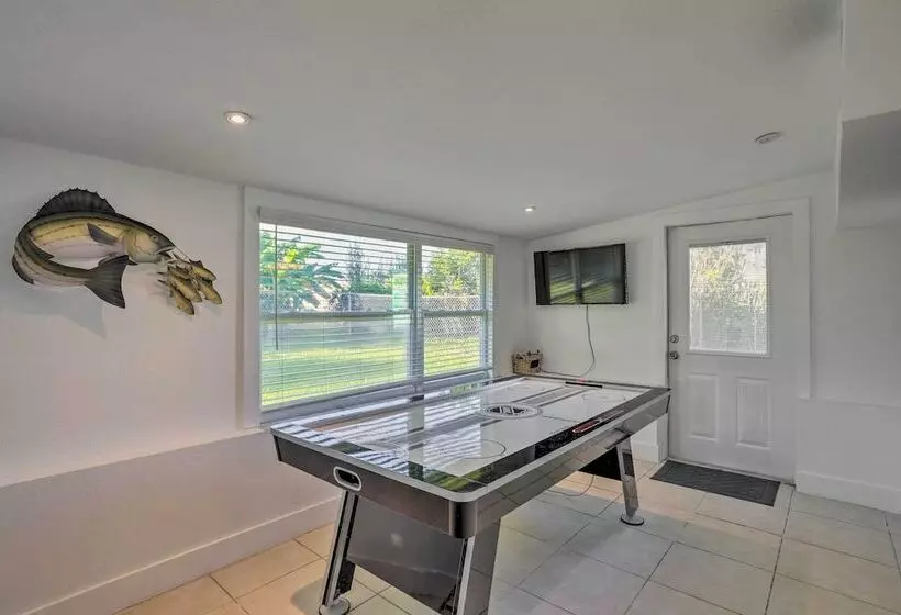 Dog Friendly Jensen Beach Home < 3 Mi To Ocean!