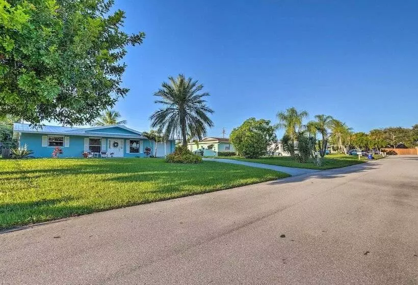 Dog Friendly Jensen Beach Home < 3 Mi To Ocean!