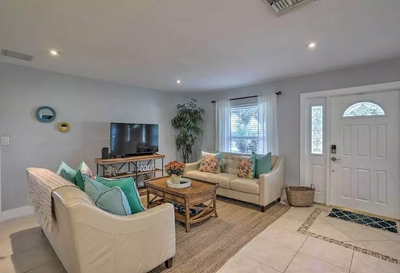 Dog Friendly Jensen Beach Home < 3 Mi To Ocean!