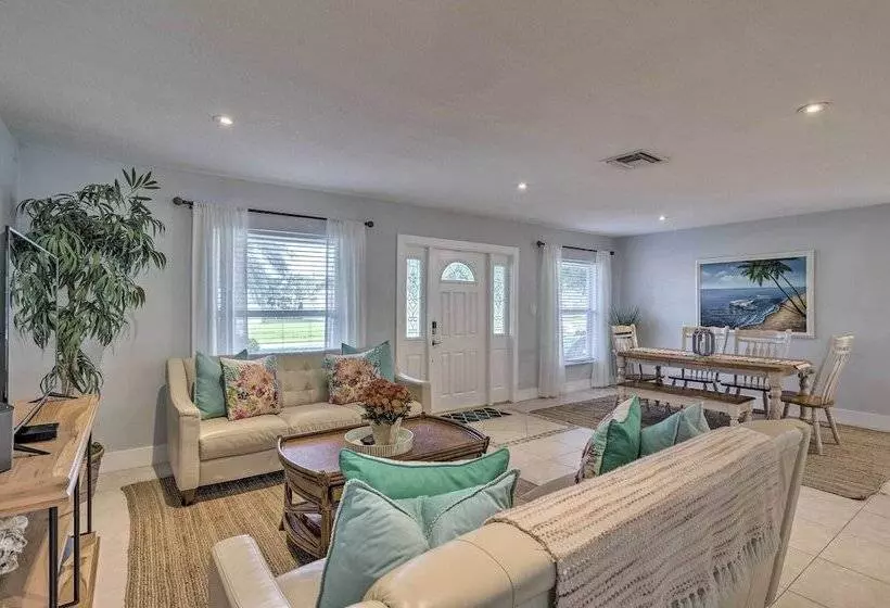 Dog Friendly Jensen Beach Home < 3 Mi To Ocean!