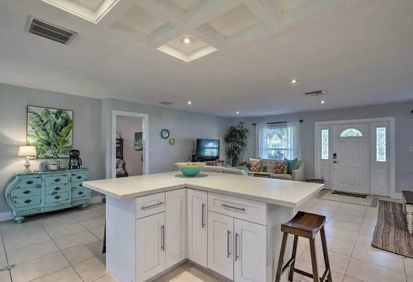 Dog Friendly Jensen Beach Home < 3 Mi To Ocean!