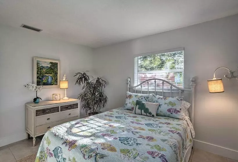 Dog Friendly Jensen Beach Home < 3 Mi To Ocean!