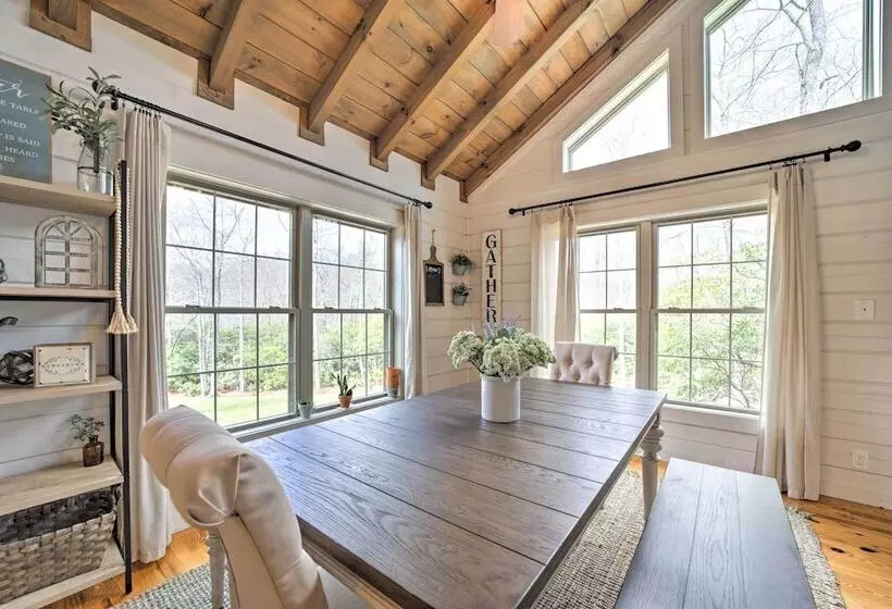 Deck + Fire Pits: Lake Toxaway Getaway!