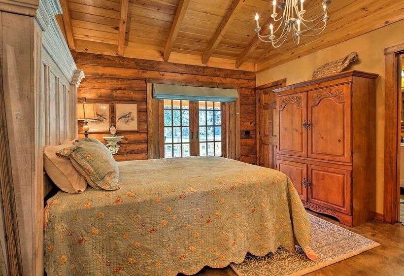 Beaver Creek Lodge    Huntington Home W/ Pond!