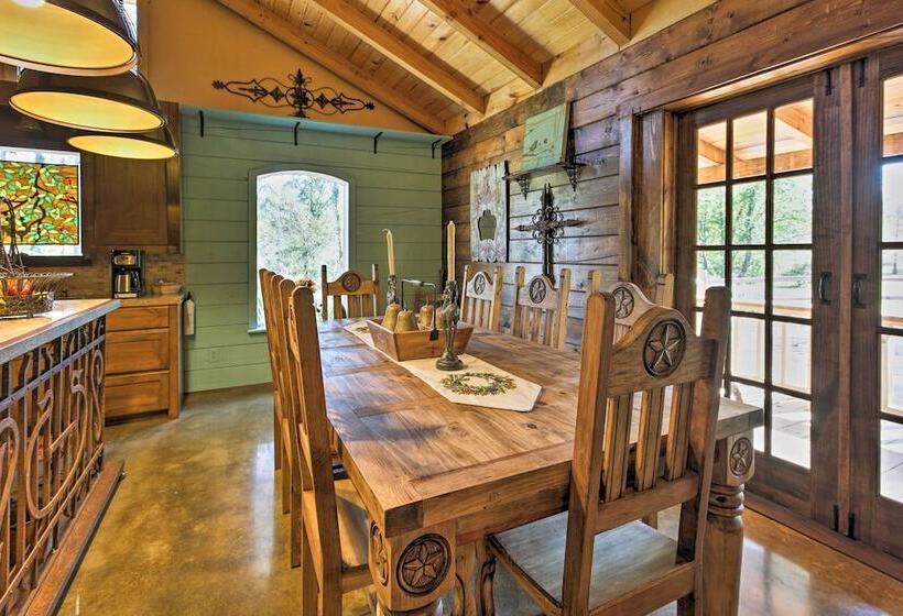 Beaver Creek Lodge    Huntington Home W/ Pond!