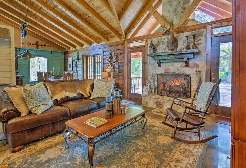 Beaver Creek Lodge    Huntington Home W/ Pond!