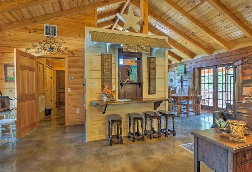 Beaver Creek Lodge    Huntington Home W/ Pond!