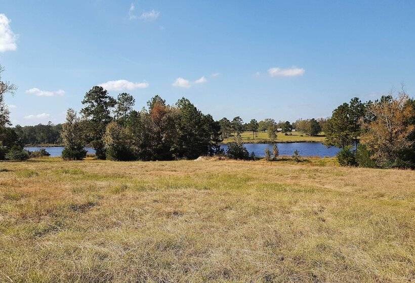 Beaver Creek Lodge    Huntington Home W/ Pond!