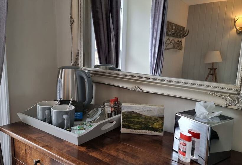 ベッドアンドブレックファースト Castle Keep Tea Room