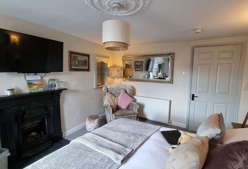 ベッドアンドブレックファースト Castle Keep Tea Room