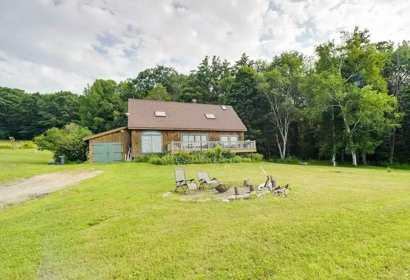 Breathtaking Mtn Views: Stylish Rustic Retreat!