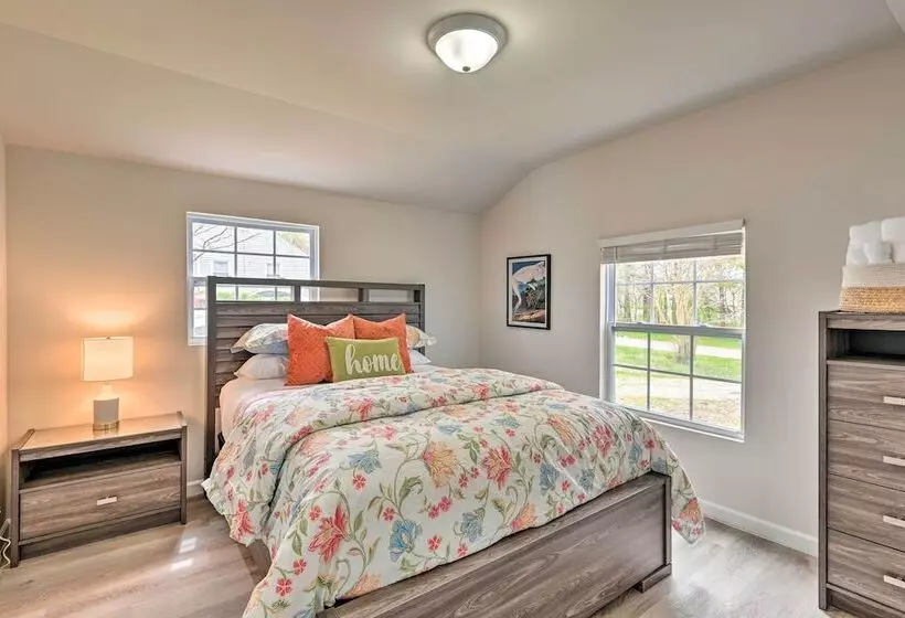 Bright Columbia Home: 47 Mi To Dtwn Nashville