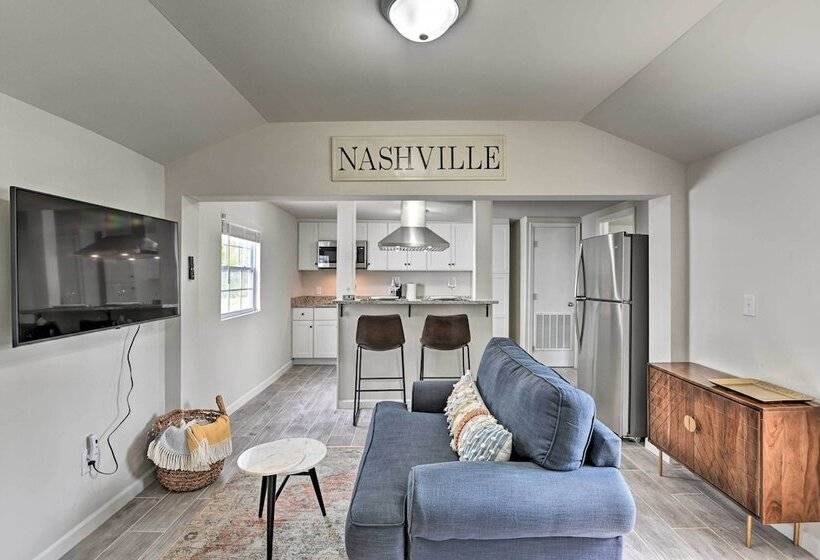 Bright Columbia Home: 47 Mi To Dtwn Nashville