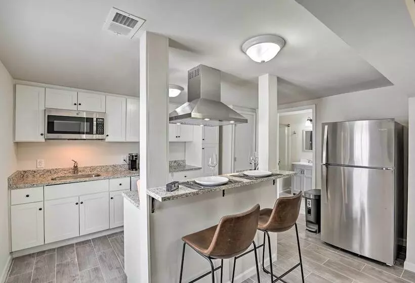 Bright Columbia Home: 47 Mi To Dtwn Nashville