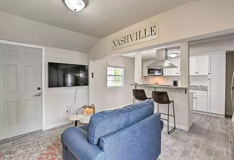 Bright Columbia Home: 47 Mi To Dtwn Nashville