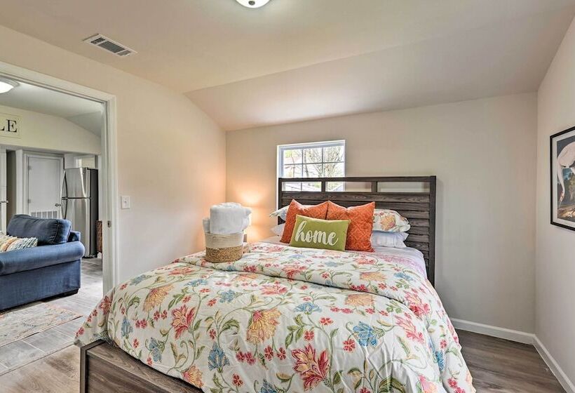 Bright Columbia Home: 47 Mi To Dtwn Nashville