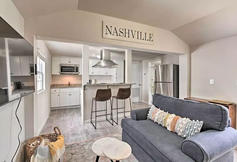 Bright Columbia Home: 47 Mi To Dtwn Nashville