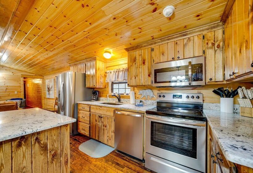 Broken Bow Abode W/ Hot Tub < 7 Mi To Lake!