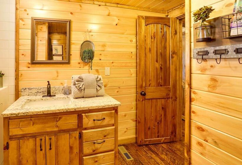 Broken Bow Abode W/ Hot Tub < 7 Mi To Lake!