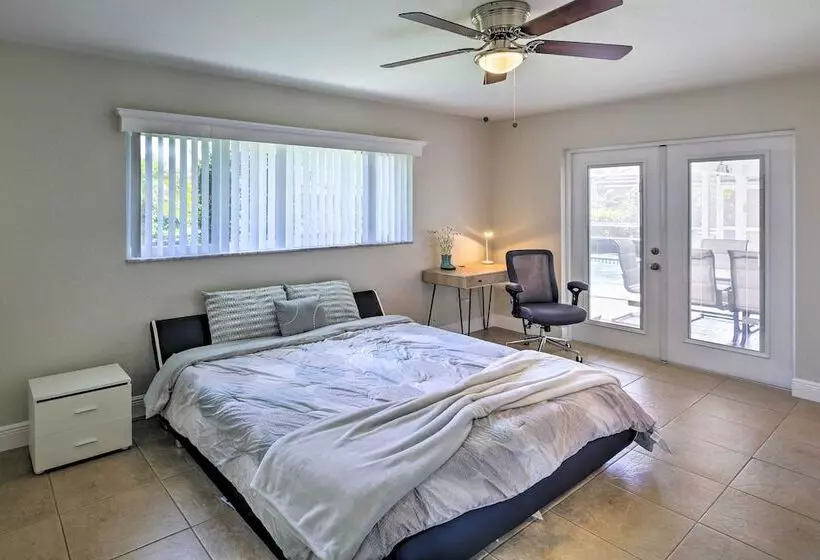 5 Mi To Beach: Canalfront Home In Cape Coral!