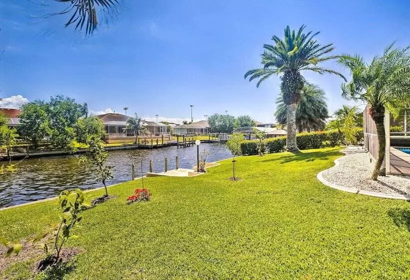 5 Mi To Beach: Canalfront Home In Cape Coral!
