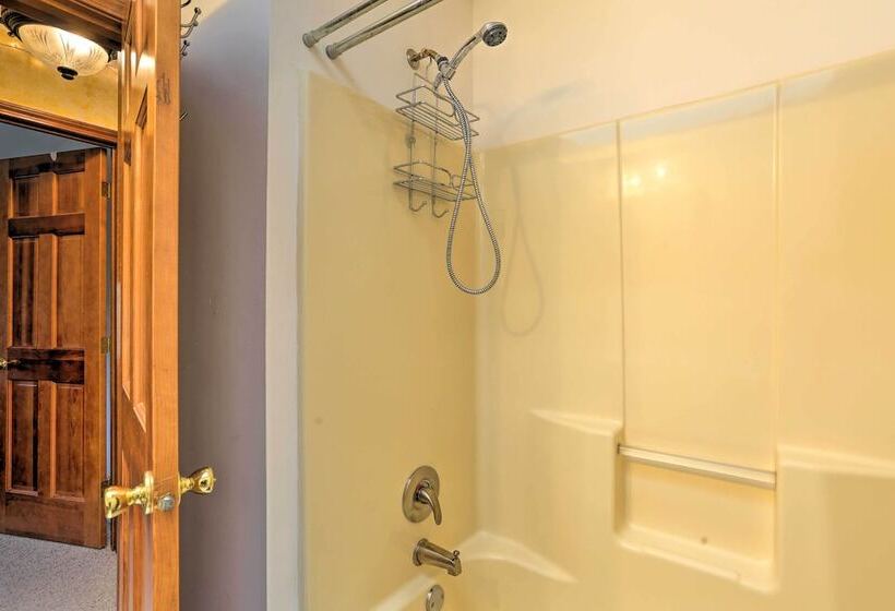 Catskills Home Near Skiing   Best Of Both Worlds!