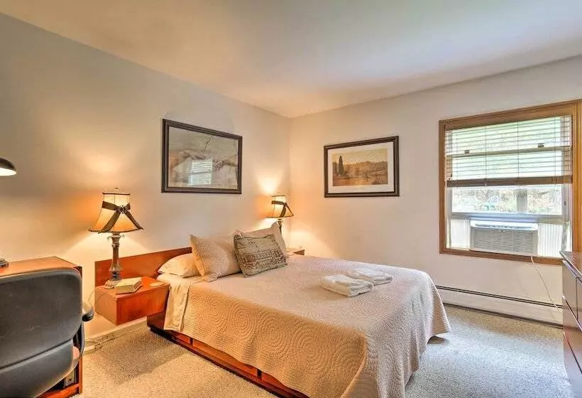 Catskills Home Near Skiing   Best Of Both Worlds!