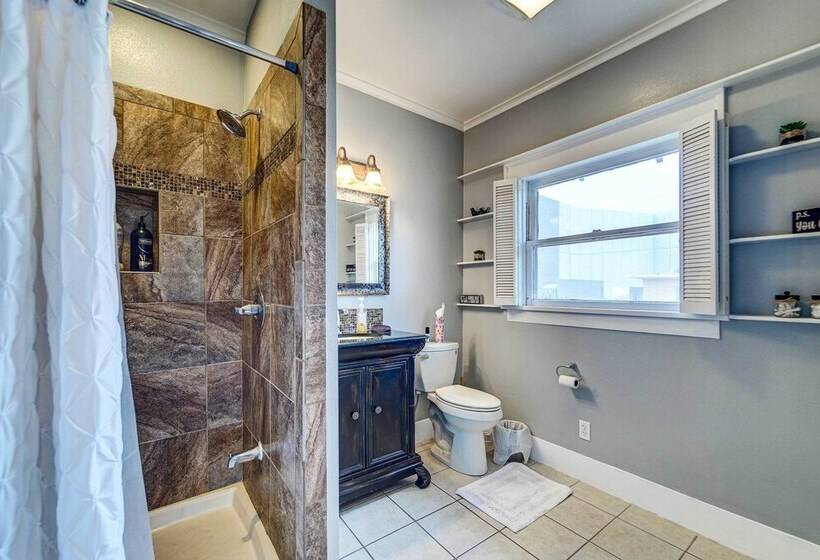 Central Home 1 Mi To Texas Tech + By Dtwn Lubbock