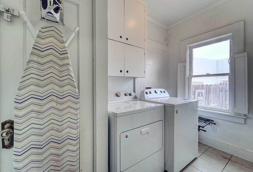 Central Home 1 Mi To Texas Tech + By Dtwn Lubbock