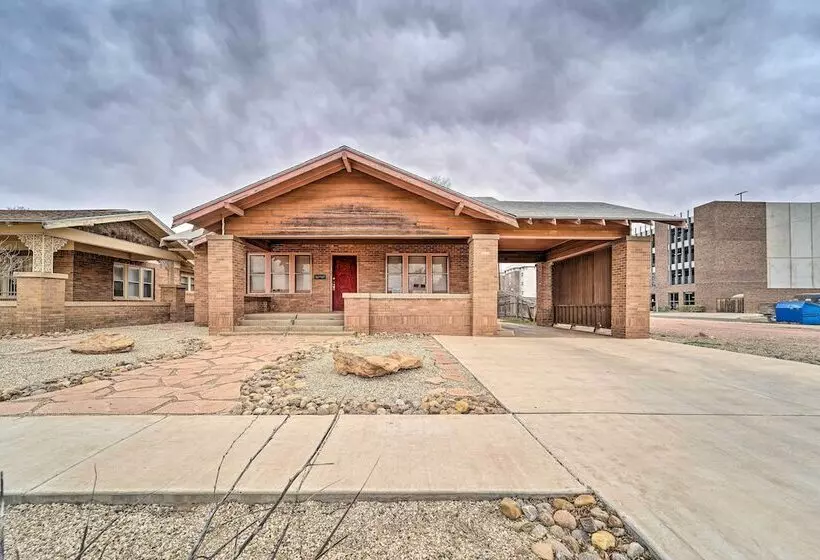 By Dtwn Lubbock! Spacious 4br Home Near Texas Tech