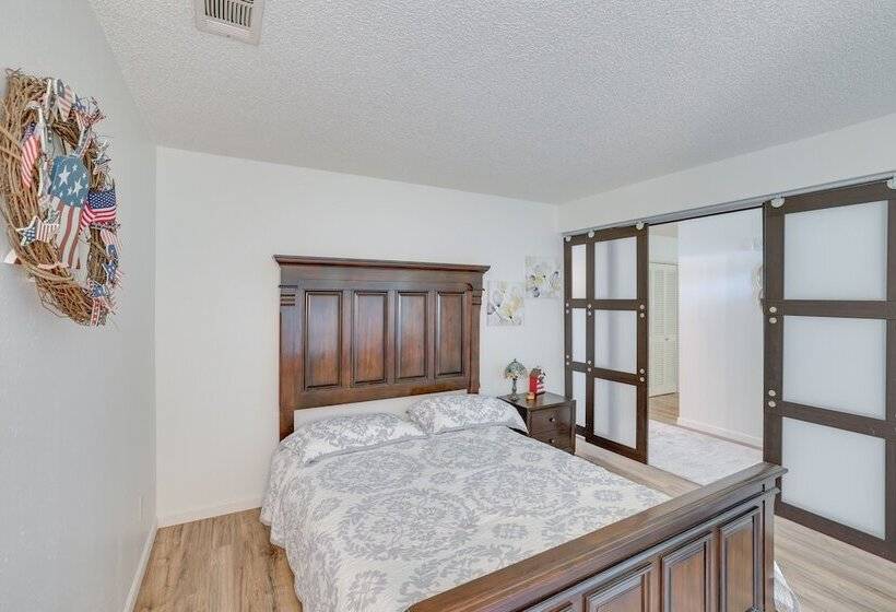 Family Home In Fort Worth: Pets Welcome!