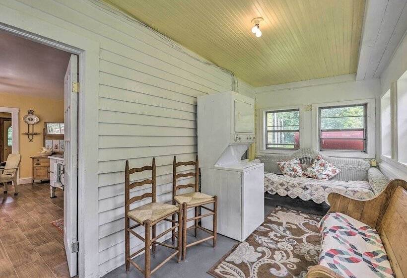 Fish, Bike & Hike: Blue Ridge Cottage!